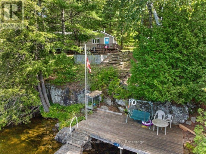 1138 HELEN LANE, North Frontenac, Ontario, K0H2E0
