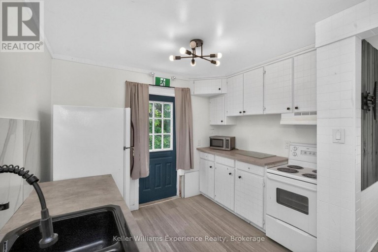 9782 BEACHWOOD DRIVE, Collingwood, Ontario, L9Y5P8