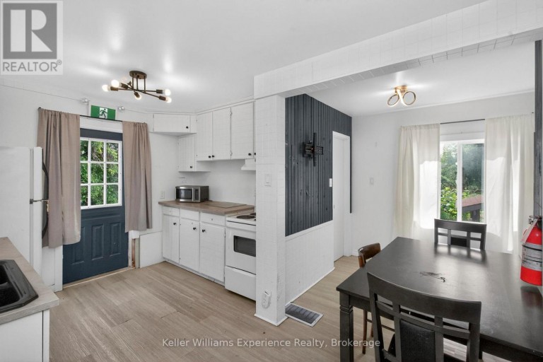 9782 BEACHWOOD DRIVE, Collingwood, Ontario, L9Y5P8