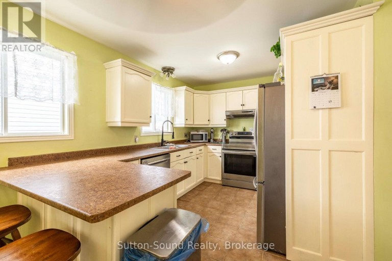 872 26TH STREET E, Owen Sound, Ontario, N4K6T4