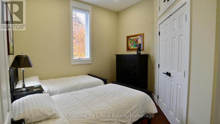 247 ST VINCENT STREET, Meaford, Ontario, N4L1C1