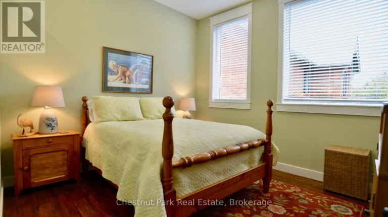 247 ST VINCENT STREET, Meaford, Ontario, N4L1C1