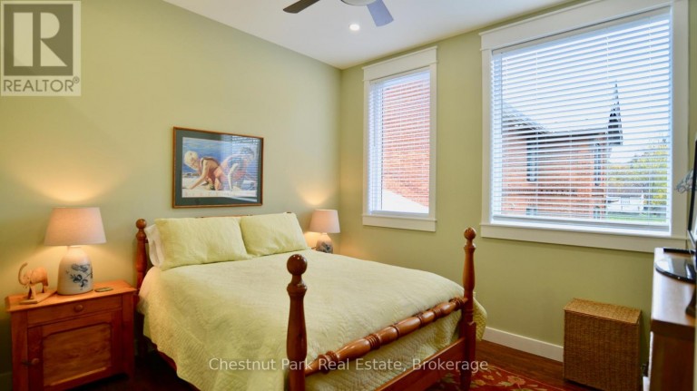 247 ST VINCENT STREET, Meaford, Ontario, N4L1C1