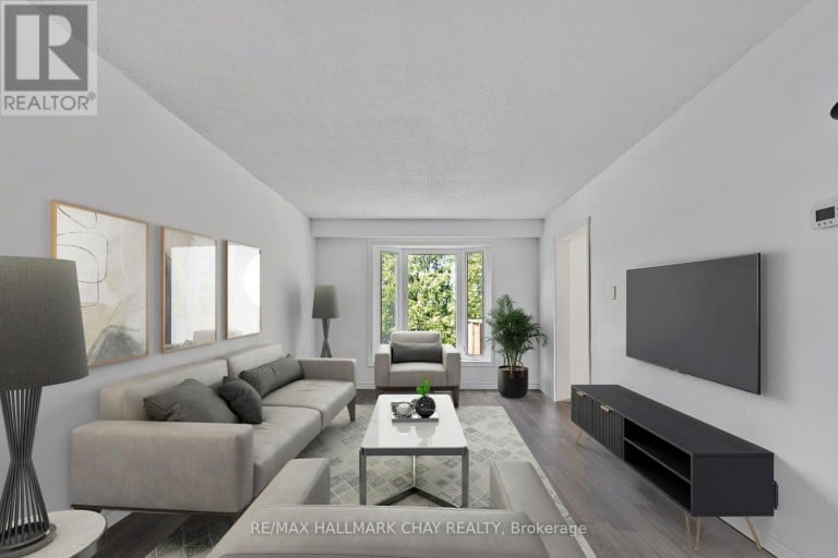 492 BRITANNIA AVENUE, Bradford West Gwillimbury (Bradford), Ontario, L3Z1A7