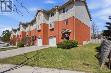 18 CHAPMAN COURT London North (North I) Ontario photo 2