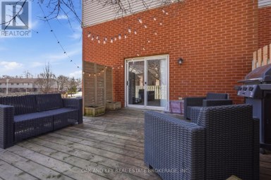 18 CHAPMAN COURT London North (North I) Ontario photo 36