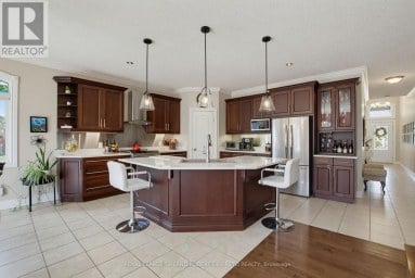 3402 CRANE AVENUE London South (South V) Ontario photo 12
