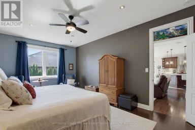 3402 CRANE AVENUE London South (South V) Ontario photo 17