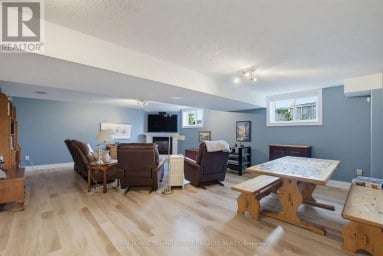 3402 CRANE AVENUE London South (South V) Ontario photo 25