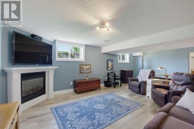 3402 CRANE AVENUE London South (South V) Ontario photo 27