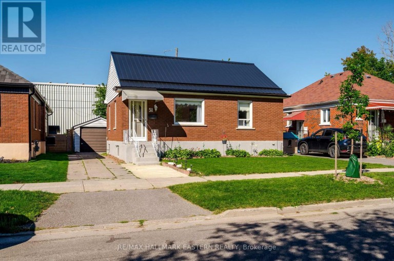 51 EPHGRAVE BOULEVARD, Peterborough (Otonabee Ward 1), Ontario, K9J4G1
