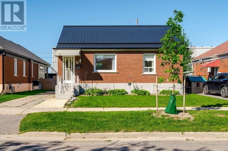 51 EPHGRAVE BOULEVARD, Peterborough (Otonabee Ward 1), Ontario, K9J4G1