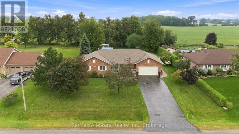 22 HALLETT CRESCENT, Kawartha Lakes (Mariposa), Ontario, K0M2C0