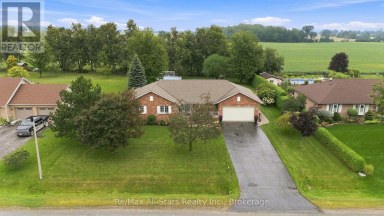 22 HALLETT CRESCENT Kawartha Lakes (Mariposa) Ontario photo 2