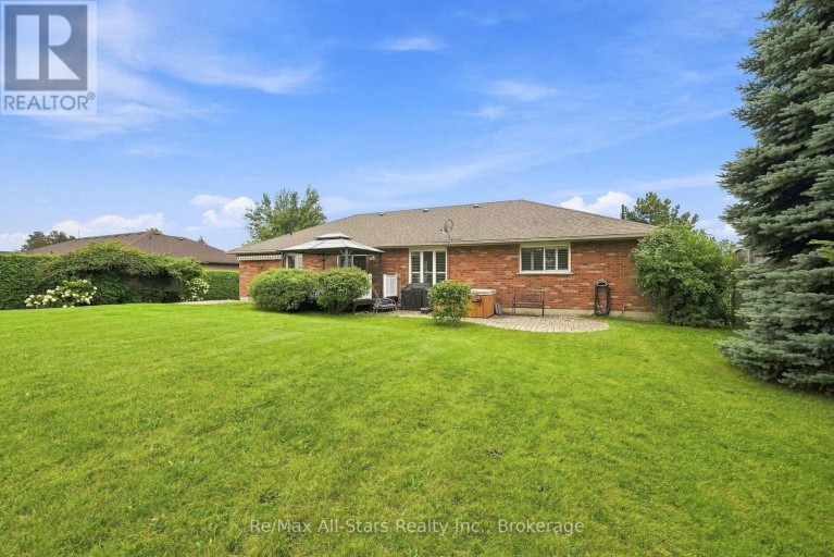 22 HALLETT CRESCENT, Kawartha Lakes (Mariposa), Ontario, K0M2C0