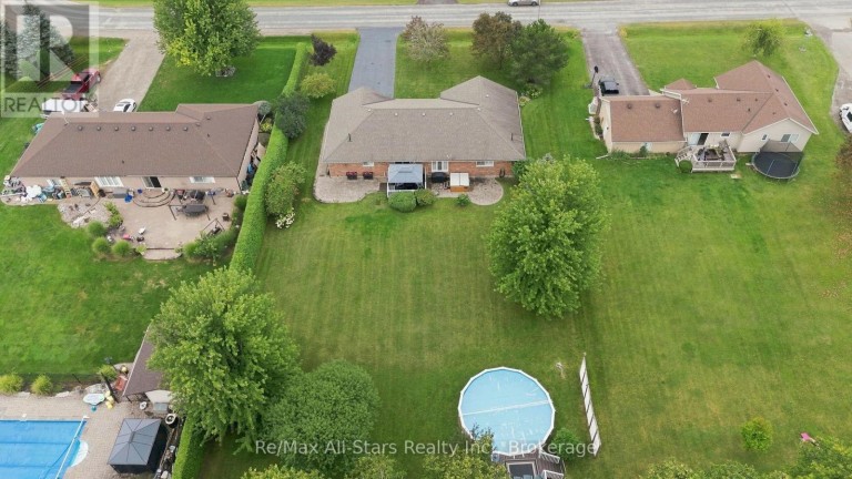 22 HALLETT CRESCENT, Kawartha Lakes (Mariposa), Ontario, K0M2C0