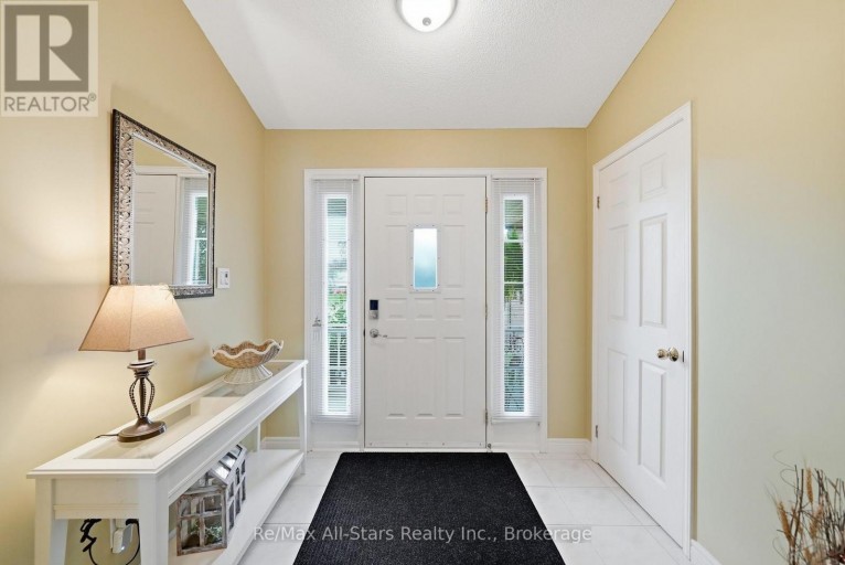 22 HALLETT CRESCENT, Kawartha Lakes (Mariposa), Ontario, K0M2C0