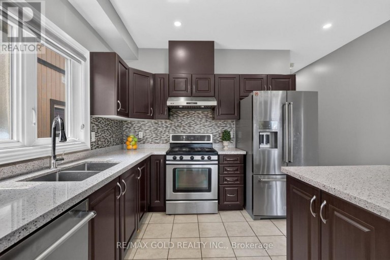 11 JONES STREET, New Tecumseth (Alliston), Ontario, L9R0C1