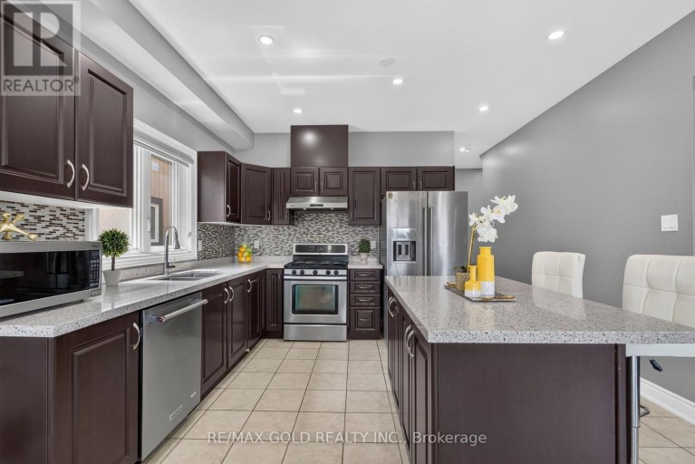 11 JONES STREET, New Tecumseth (Alliston), Ontario, L9R0C1