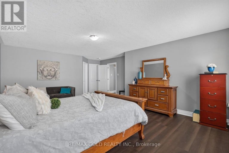 11 JONES STREET, New Tecumseth (Alliston), Ontario, L9R0C1