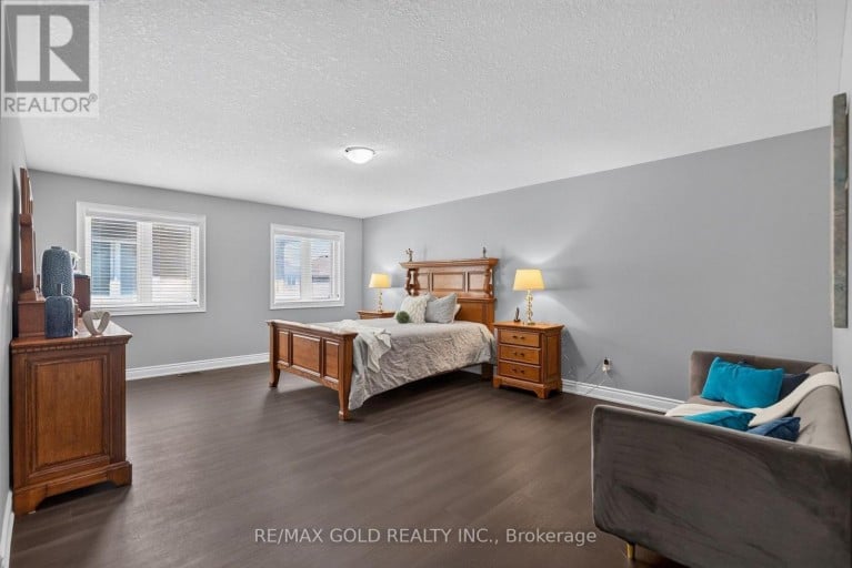 11 JONES STREET, New Tecumseth (Alliston), Ontario, L9R0C1