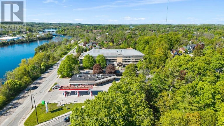 304 - 40 AUBURN STREET, Peterborough (Ashburnham Ward 4), Ontario, K9H2G2