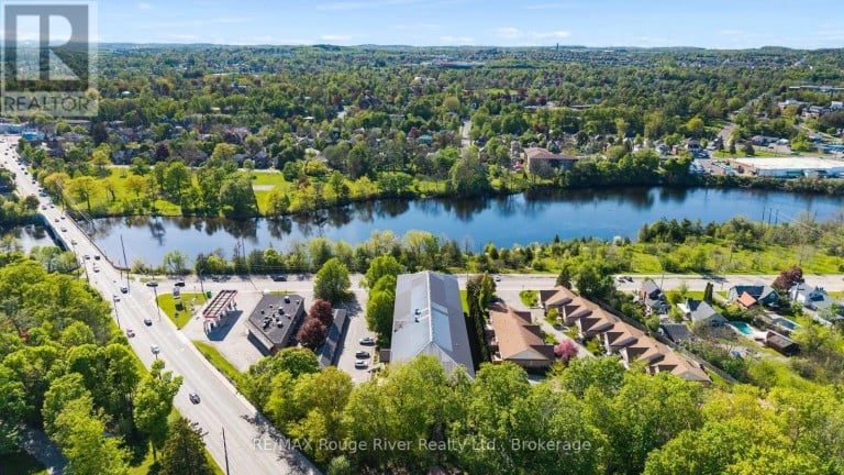 304 - 40 AUBURN STREET, Peterborough (Ashburnham Ward 4), Ontario, K9H2G2