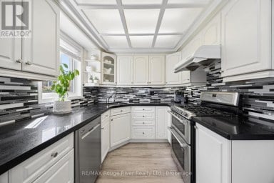 263 GLEN HILL DRIVE Whitby (Blue Grass Meadows) Ontario photo 12