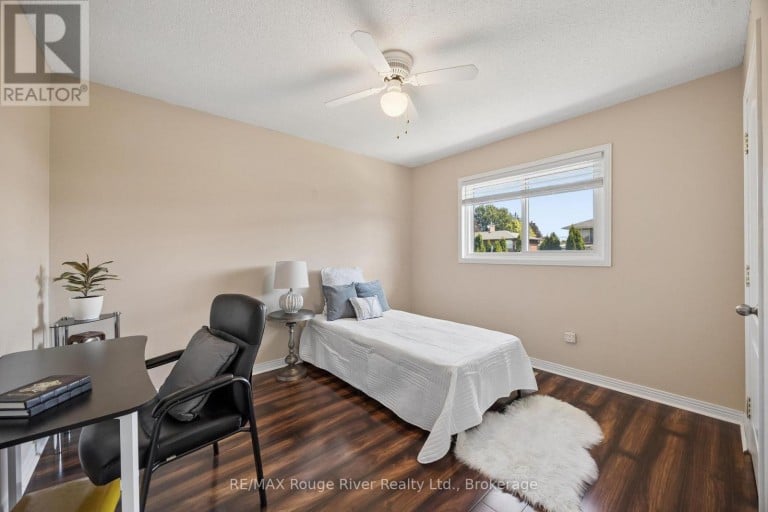 263 GLEN HILL DRIVE, Whitby (Blue Grass Meadows), Ontario, L1N7J5