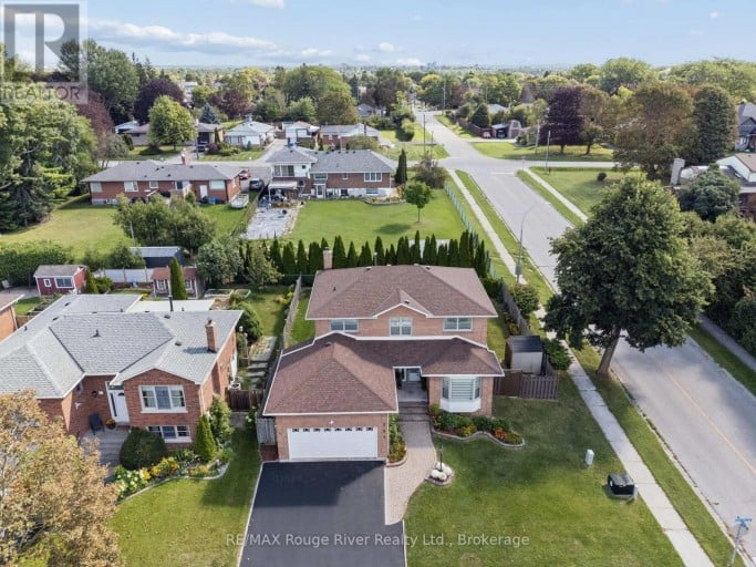263 GLEN HILL DRIVE, Whitby (Blue Grass Meadows), Ontario, L1N7J5