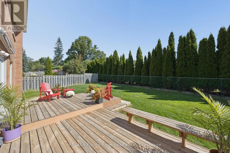 263 GLEN HILL DRIVE, Whitby (Blue Grass Meadows), Ontario, L1N7J5