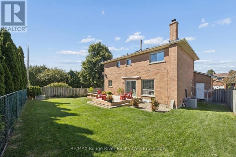 263 GLEN HILL DRIVE, Whitby (Blue Grass Meadows), Ontario, L1N7J5