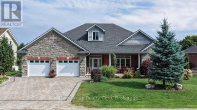 38824 VIENNA STREET Bluewater (Stanley) Ontario photo 1