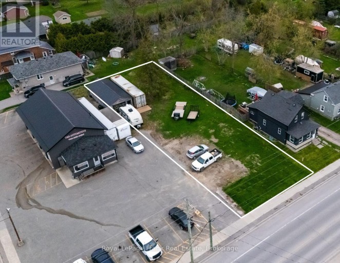 122 QUEEN STREET, Kawartha Lakes (Lindsay), Ontario, K9V1N3