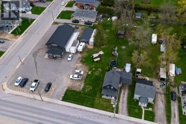 122 QUEEN STREET Kawartha Lakes (Lindsay) Ontario photo 3