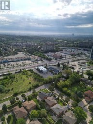 9712 YONGE STREET E Richmond Hill (North Richvale) Ontario photo 2
