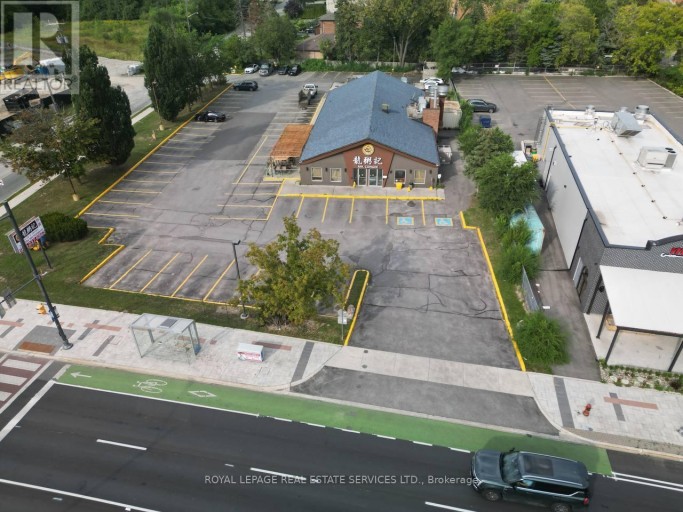9712 YONGE STREET E, Richmond Hill (North Richvale), Ontario, L4C1V9