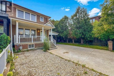 3 HILLDALE ROAD Toronto (Rockcliffe-Smythe) Ontario photo 3