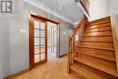 3 HILLDALE ROAD Toronto (Rockcliffe-Smythe) Ontario photo 6