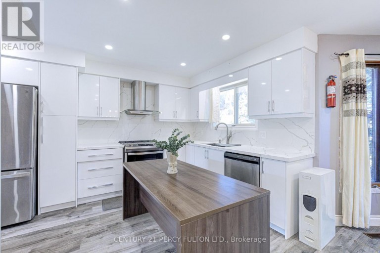 1042 WETHERBY LANE, Mississauga (Rathwood), Ontario, L4W4R8