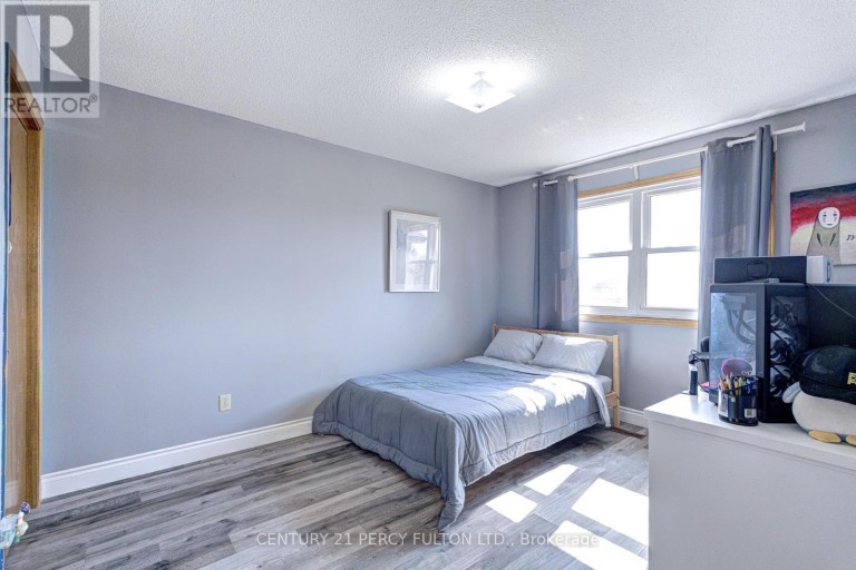1042 WETHERBY LANE, Mississauga (Rathwood), Ontario, L4W4R8