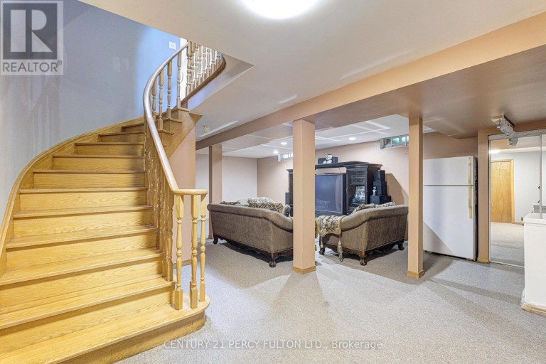 1042 WETHERBY LANE, Mississauga (Rathwood), Ontario, L4W4R8