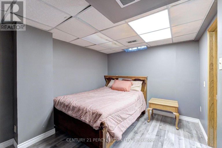 1042 WETHERBY LANE, Mississauga (Rathwood), Ontario, L4W4R8