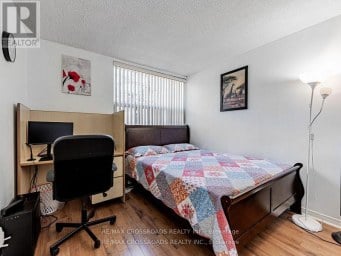 111 - 20 SUNRISE AVENUE Toronto (Victoria Village) Ontario photo 14