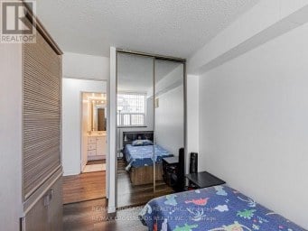111 - 20 SUNRISE AVENUE Toronto (Victoria Village) Ontario photo 18