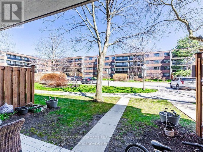 111 - 20 SUNRISE AVENUE, Toronto (Victoria Village), Ontario, M4A2R2