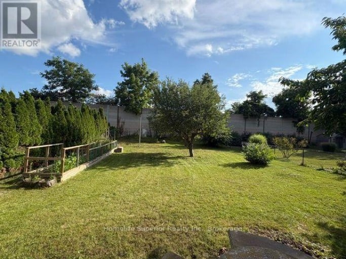 41 WHILTSHIRE DRIVE N, Brantford, Ontario, N3R5B1