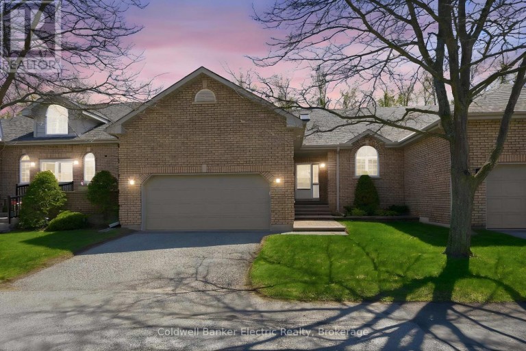 40 - 300 FRANMOR DRIVE, Peterborough (Ashburnham Ward 4), Ontario, K9H7R2