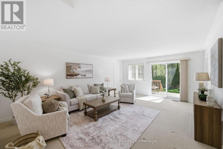 40 - 300 FRANMOR DRIVE, Peterborough (Ashburnham Ward 4), Ontario, K9H7R2