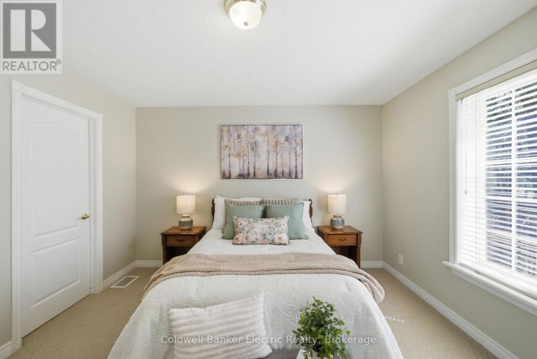 40 - 300 FRANMOR DRIVE, Peterborough (Ashburnham Ward 4), Ontario, K9H7R2